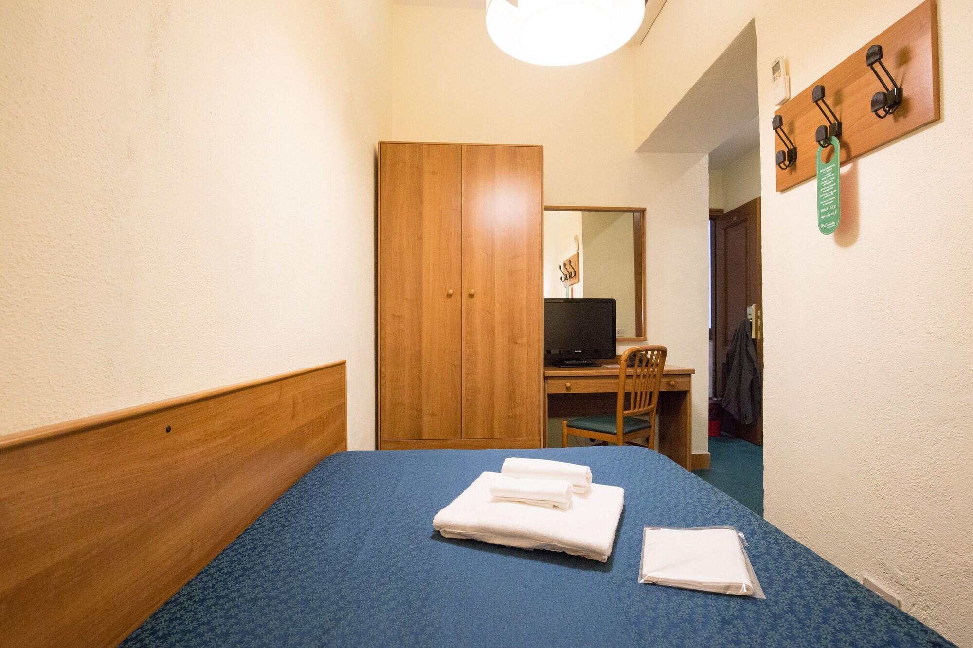 Hotel Trastevere Рим Екстериор снимка